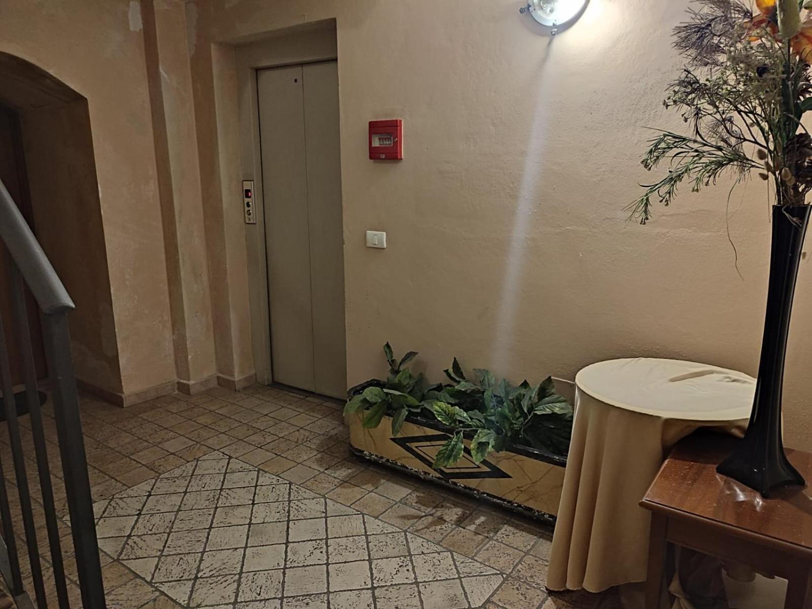 New Superior Holiday House Catania Bagian luar foto